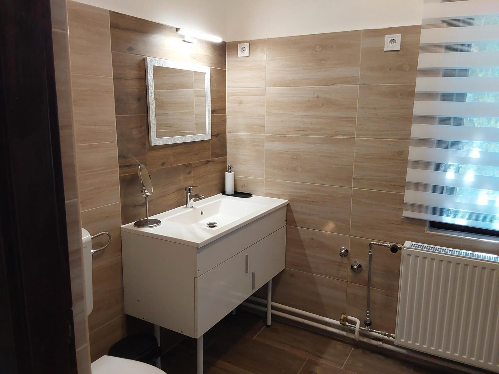 Tuerkiz Apartman - 5 Szobas 13 Fos Apartmanhaz 4Km A Balaton- Balatonszabadi Fürdőtelep מראה חיצוני תמונה